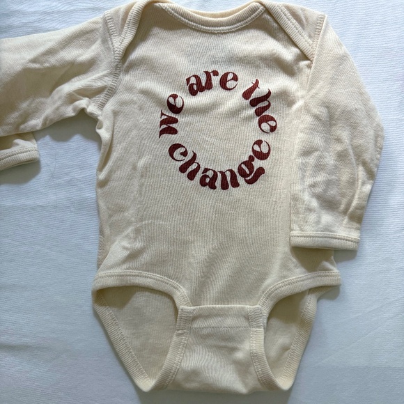 NEW Sweet "We Are The Change" Onesie, 6 months, 100% cotton - Picture 1 of 2